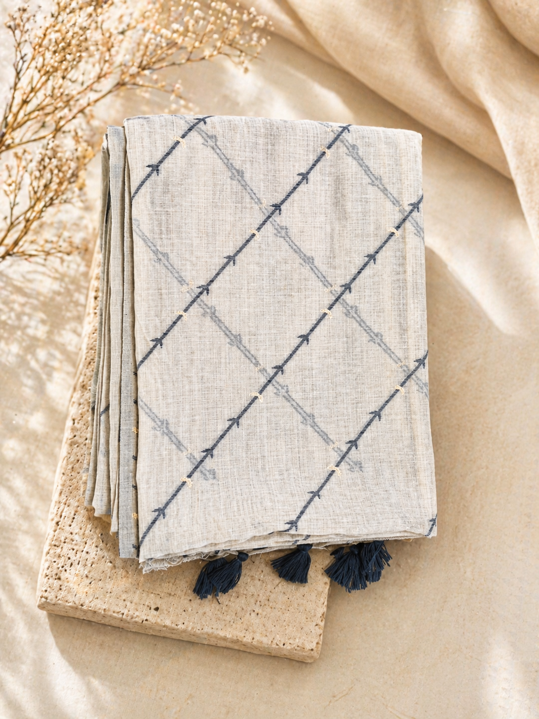 Cotton Silk Saree | Lightweight Handwoven Office Wear (Cream and Black)