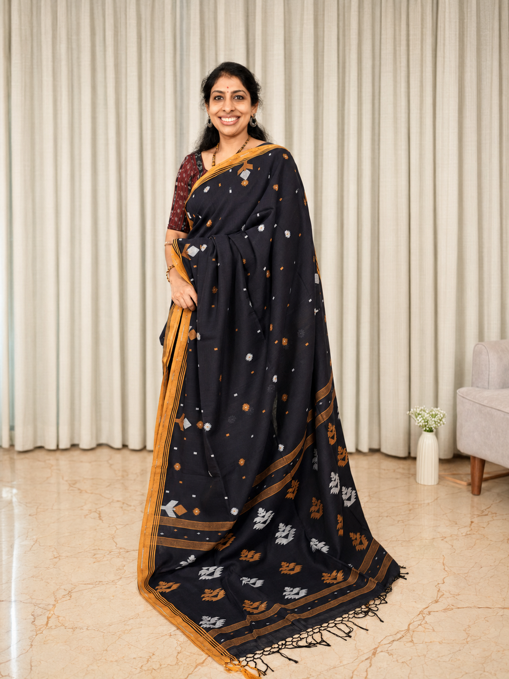 Nishitha Navy Blue Bengal Cotton Saree – Handwoven