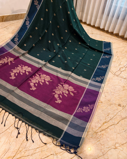 Deep green Bengal cotton saree with magenta floral pallu