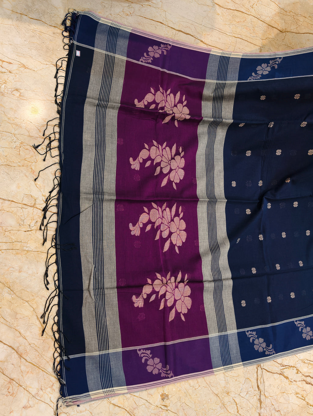 Flat view of Neelanjana Bengal cotton saree magenta floral pallu