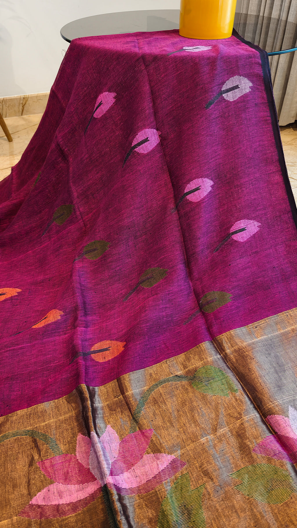 Rosé Hamsini – Magenta Linen Silk Jamdani Saree