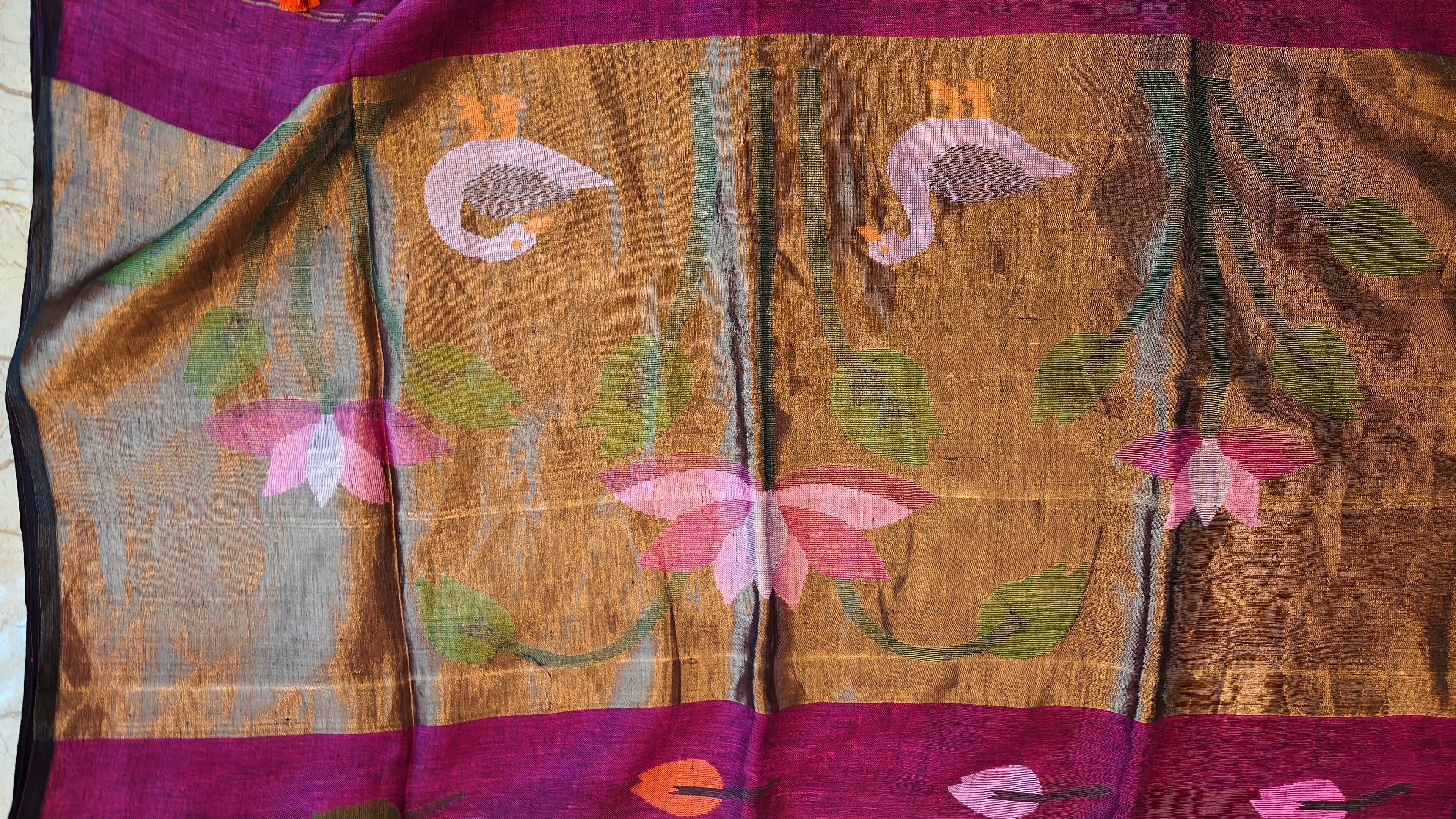 Rosé Hamsini – Magenta Linen Silk Jamdani Saree