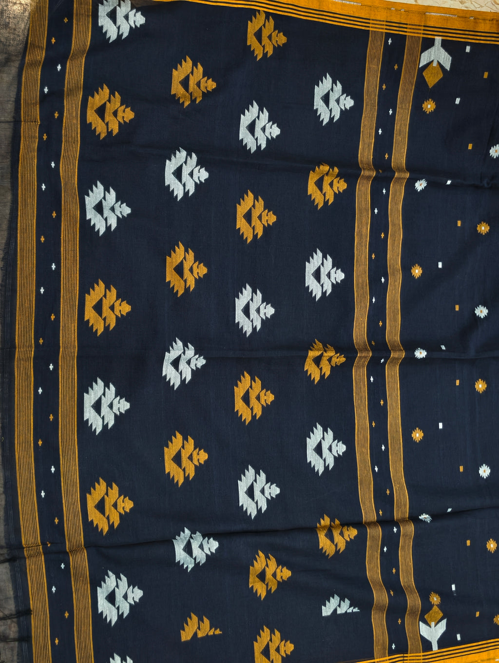 Nishitha Navy Blue Bengal Cotton Saree – Handwoven