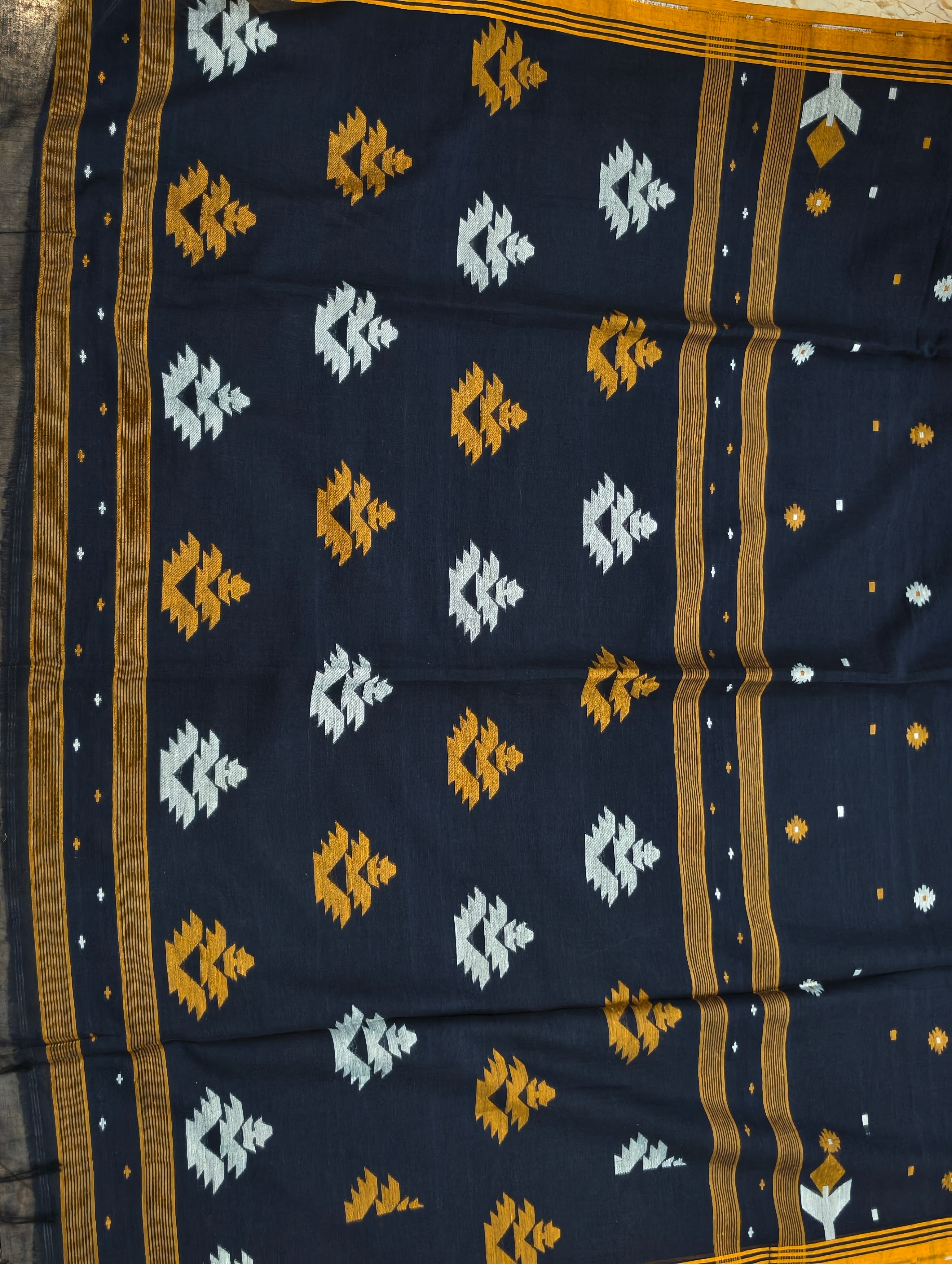 Nishitha Navy Blue Bengal Cotton Saree – Handwoven