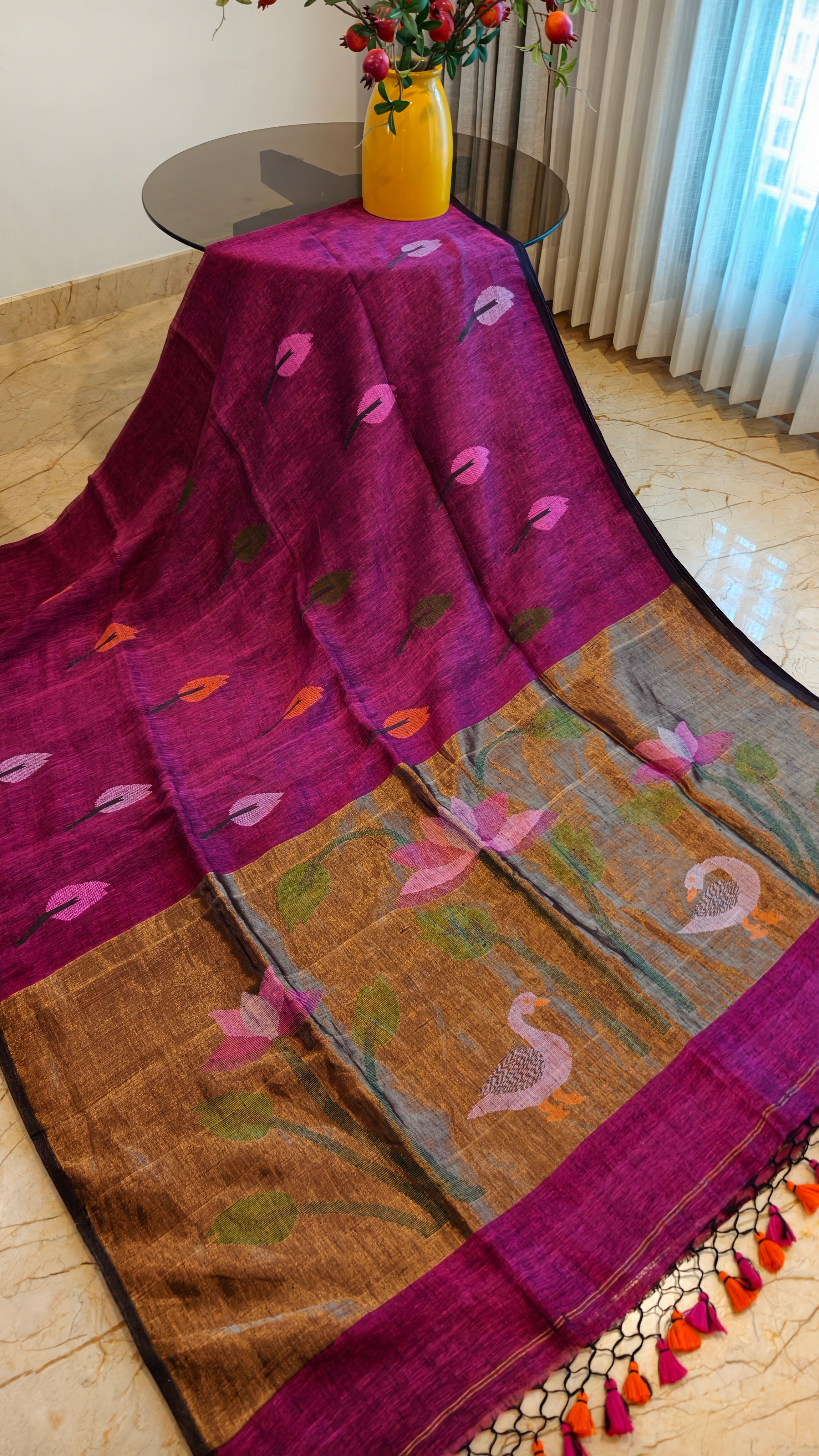 Rosé Hamsini – Magenta Linen Silk Jamdani Saree